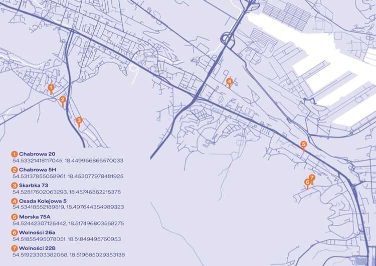 Mapa Gdyni z zaznaczonymi lokalizacjami kodów QR do Wirtualnego Gdyńskiego Bedekera Dzielnicowego